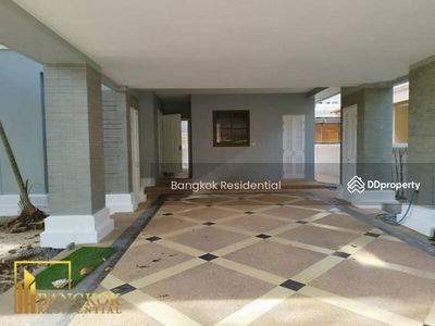 Narasiri Pattanakarn - 5 Bedroom House in Pattanakarn 54, Bangkok, Thailand Narasiri Pattanakarn - 5 Bedroom House in Pattanakarn 54, Bangkok, Thailand