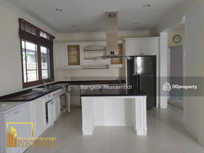 Narasiri Pattanakarn - 5 Bedroom House in Pattanakarn 54, Bangkok, Thailand Narasiri Pattanakarn - 5 Bedroom House in Pattanakarn 54, Bangkok, Thailand