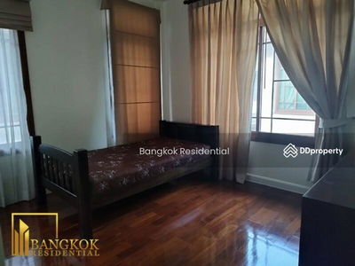 Narasiri Pattanakarn - 5 Bedroom House in Pattanakarn 54, Bangkok, Thailand Narasiri Pattanakarn - 5 Bedroom House in Pattanakarn 54, Bangkok, Thailand