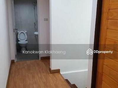 Minimal Detached House in Sukhumvit50 BTS Onnut(GH-850), Bangkok, Thailand Minimal Detached House in Sukhumvit50 BTS Onnut(GH-850), Bangkok, Thailand