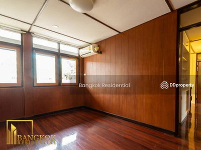 Single House in Compound, Bangkok, Thailand Single House in Compound, Bangkok, Thailand