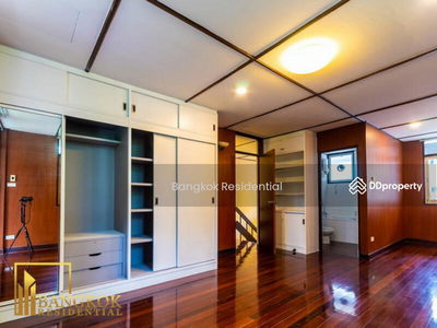 Single House in Compound, Bangkok, Thailand Single House in Compound, Bangkok, Thailand