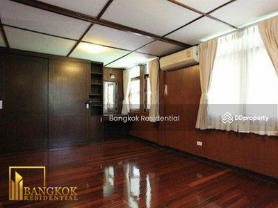 Single House in Compound, Bangkok, Thailand Single House in Compound, Bangkok, Thailand