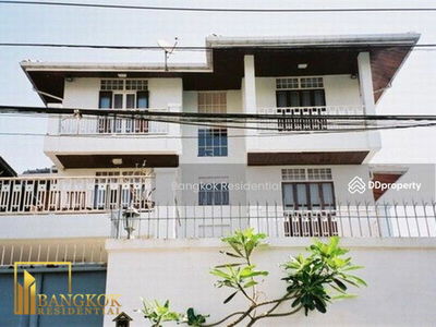 4 Bedroom House in Sukhumvit 71, Bangkok, Thailand 4 Bedroom House in Sukhumvit 71, Bangkok, Thailand