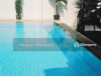4 Bedroom House in Sukhumvit 71, Bangkok, Thailand 4 Bedroom House in Sukhumvit 71, Bangkok, Thailand