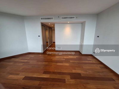 Baan Paholyothin Place condominium, Bangkok, Thailand Baan Paholyothin Place condominium, Bangkok, Thailand