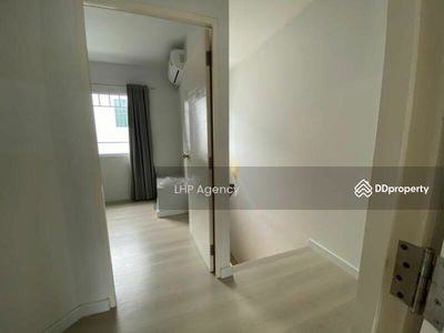 Indy Bangna km.7(1), Samut Prakan, Thailand Indy Bangna km.7(1), Samut Prakan, Thailand