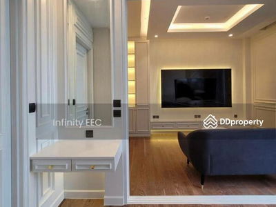 Condo for rent MUNIQ Langsuan, decorated with furniture. Close to nature, Suan Lum, Bangkok, Thailand Condo for rent MUNIQ Langsuan, decorated with furniture. Close to nature, Suan Lum, Bangkok, Thailand