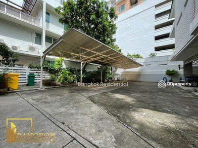 House in Compound, Bangkok, Thailand House in Compound, Bangkok, Thailand