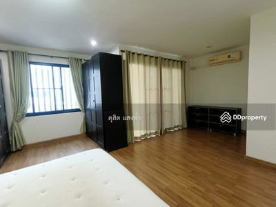 Townhome for rent Palm Hill Tiger Zoo, Sriracha, Chon Buri, Thailand Townhome for rent Palm Hill Tiger Zoo, Sriracha, Chon Buri, Thailand