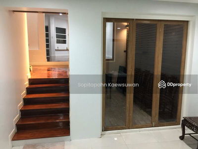 10110, Bangkok, Thailand 10110, Bangkok, Thailand