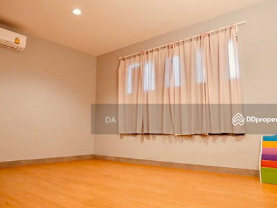 Life Bangkok Boulevard Ratchaphruek – charan, Bangkok, Thailand Life Bangkok Boulevard Ratchaphruek – charan, Bangkok, Thailand