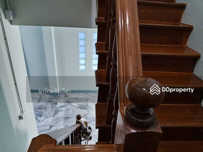 Suetrong Village, Pathum Thani, Thailand Suetrong Village, Pathum Thani, Thailand