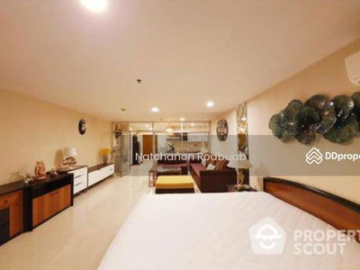 Modern Home Tower, Bangkok, Thailand Modern Home Tower, Bangkok, Thailand