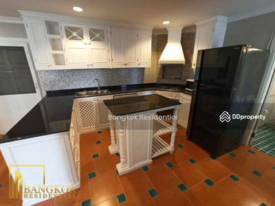 House in Compound, Samut Prakan, Thailand House in Compound, Samut Prakan, Thailand