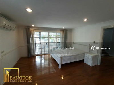 House in Compound, Samut Prakan, Thailand House in Compound, Samut Prakan, Thailand