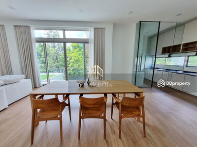 VIVE Rama 9, Bangkok, Thailand VIVE Rama 9, Bangkok, Thailand