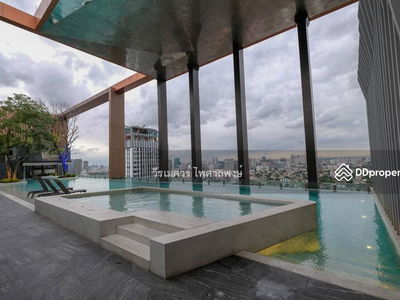 Whizdom Avenue Ratchada-Ladprao, Bangkok, Thailand Whizdom Avenue Ratchada-Ladprao, Bangkok, Thailand