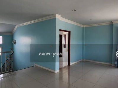 80127 - Large detached house for rent, area 1 rai, meets the needs of commerce or a large family, Chalong Krung Road, Bangkok., Thailand 80127 - Large detached house for rent, area 1 rai, meets the needs of commerce or a large family, Chalong Krung Road, Bangkok., Thailand