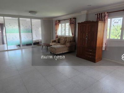 80127 - Large detached house for rent, area 1 rai, meets the needs of commerce or a large family, Chalong Krung Road, Bangkok., Thailand 80127 - Large detached house for rent, area 1 rai, meets the needs of commerce or a large family, Chalong Krung Road, Bangkok., Thailand