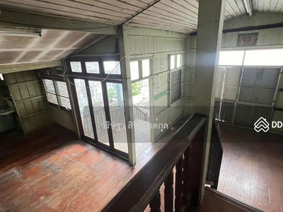For rent: Land with buildings. Soi Aree Samphan 7, area 155 sq m., excellent location, Bangkok, Thailand For rent: Land with buildings. Soi Aree Samphan 7, area 155 sq m., excellent location, Bangkok, Thailand