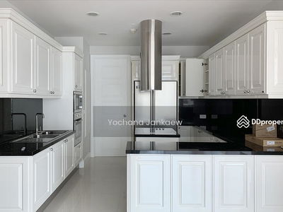 Royce Private Residences, Bangkok, Thailand Royce Private Residences, Bangkok, Thailand