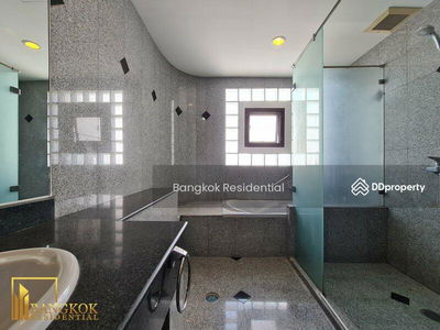 Charoenjai Mansion, Bangkok, Thailand Charoenjai Mansion, Bangkok, Thailand