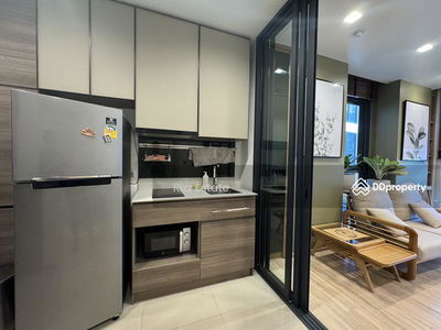 The Line Phahon-Pradipat, Bangkok, Thailand The Line Phahon-Pradipat, Bangkok, Thailand