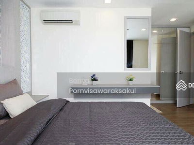 Thru Thonglor, Bangkok, Thailand Thru Thonglor, Bangkok, Thailand