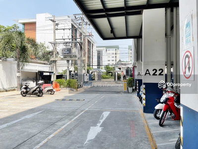 LIB Ramkhamhaeng 43/1, Bangkok, Thailand LIB Ramkhamhaeng 43/1, Bangkok, Thailand