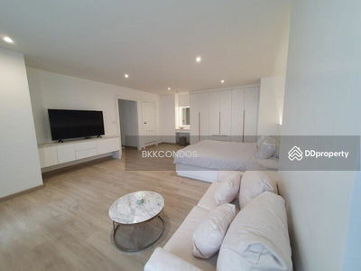 Silom Condominium, Bangkok, Thailand Silom Condominium, Bangkok, Thailand