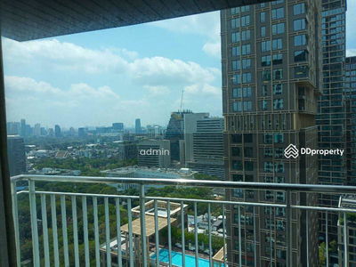 Urbana Langsuan, Bangkok, Thailand Urbana Langsuan, Bangkok, Thailand