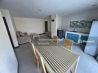 The Lake Metropark Sathorn, Bangkok, Thailand The Lake Metropark Sathorn, Bangkok, Thailand