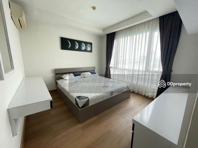 Thru Thonglor, Bangkok, Thailand Thru Thonglor, Bangkok, Thailand