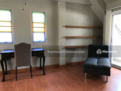 10110, Bangkok, Thailand 10110, Bangkok, Thailand