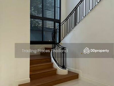 Narasiri Krungthep Kreetha, Bangkok, Thailand Narasiri Krungthep Kreetha, Bangkok, Thailand