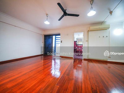 10400, Bangkok, Thailand 10400, Bangkok, Thailand