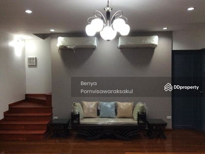 Spacious 5-Br House near MRT Thailand Cultural Centre, Bangkok, Thailand Spacious 5-Br House near MRT Thailand Cultural Centre, Bangkok, Thailand