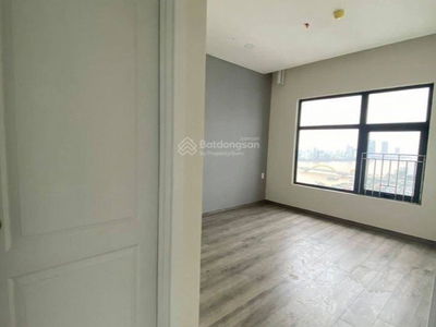 The Monarchy, Vietnam  The Monarchy, Vietnam