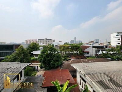 3 Bedroom Townhouse in Sukhumvit 71, Phra Khanong, Bangkok, Thailand 3 Bedroom Townhouse in Sukhumvit 71, Phra Khanong, Bangkok, Thailand