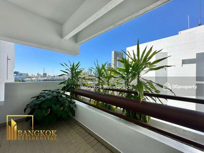 Esmeralda Apartments, Bangkok, Thailand Esmeralda Apartments, Bangkok, Thailand