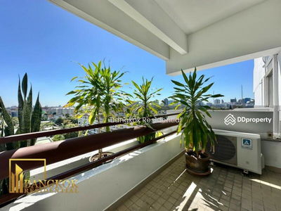 Esmeralda Apartments, Bangkok, Thailand Esmeralda Apartments, Bangkok, Thailand