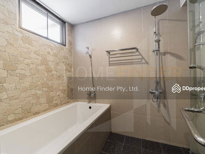 Govind Tower, Bangkok, Thailand Govind Tower, Bangkok, Thailand