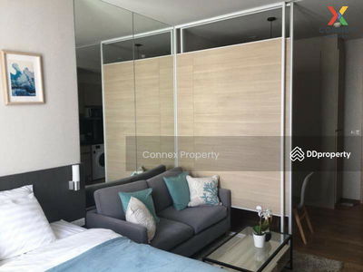 Park Origin Phrom Phong, Bangkok, Thailand Park Origin Phrom Phong, Bangkok, Thailand