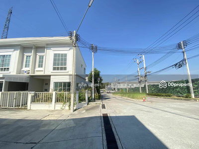 For rent, beautiful new townhome, J City, Assumption College, Sriracha, Chon Buri., Thailand For rent, beautiful new townhome, J City, Assumption College, Sriracha, Chon Buri., Thailand