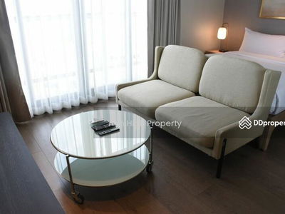 Park Origin Phrom Phong, Bangkok, Thailand Park Origin Phrom Phong, Bangkok, Thailand