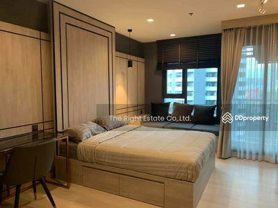 Life One Wireless, Bangkok, Thailand Life One Wireless, Bangkok, Thailand