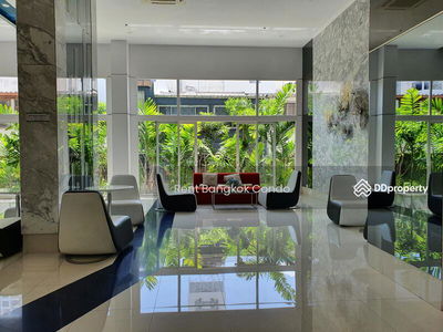 Supalai Lite Ratchada-Narathiwas-Sathorn, Bangkok, Thailand Supalai Lite Ratchada-Narathiwas-Sathorn, Bangkok, Thailand