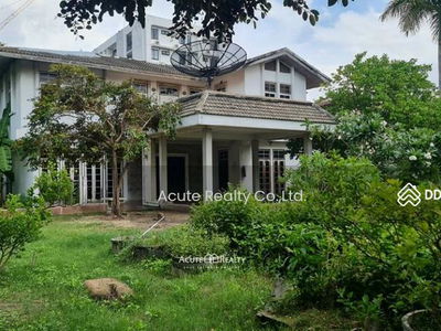 House Soi Aree, Bangkok, Thailand House Soi Aree, Bangkok, Thailand