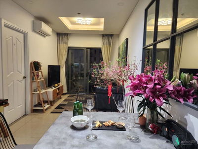 The Monarchy, Vietnam The Monarchy, Vietnam